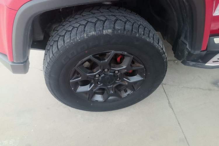 Used BAIC Off-Road BJ40 2021 2.0D Automatic Four-Wheel Drive Blade Hero Edition Adventurer Type Left Front Wheel Hub