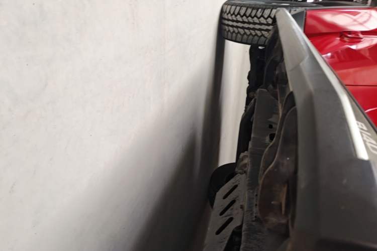 Used BAIC Off-Road BJ40 2021 2.0D Automatic Four-Wheel Drive Blade Hero Edition Adventurer Type Left Side Sill