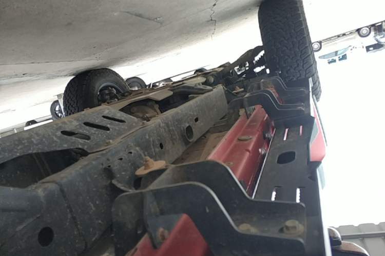 Used BAIC Off-Road BJ40 2021 2.0D Automatic Four-Wheel Drive Blade Hero Edition Adventurer Type Left Side Sill