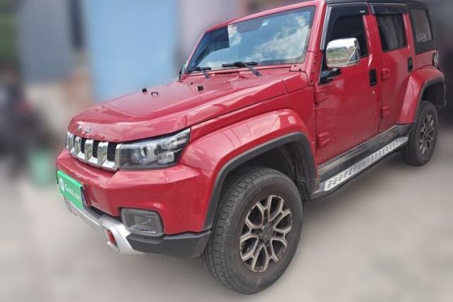 Ojetý BAIC Off-Road BJ40 2021 2.0T Automatic Four-Wheel Drive Ring the Tower Champion Edition
