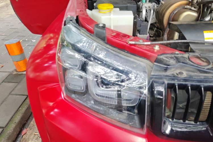 Used BAIC Off-Road BJ40 2021 2.0D Automatic Four-Wheel Drive Blade Hero Edition Adventurer Type Right Front Headlight
