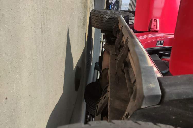 Used BAIC Off-Road BJ40 2021 2.3T Automatic Four-Wheel Drive Blade Hero Edition Supreme Version Right Side Sill