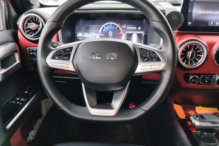Used BAIC Off-Road BJ40 2021 2.0D Automatic Four-Wheel Drive Blade Hero Edition Adventurer Type Steering Wheel