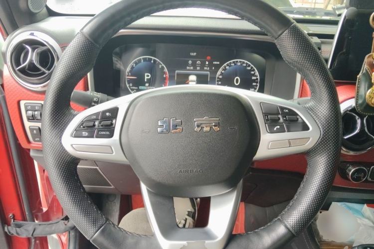 Used BAIC Off-Road BJ40 2021 2.0T Automatic Four-Wheel Drive Ring the Tower Champion Edition Steering Wheel