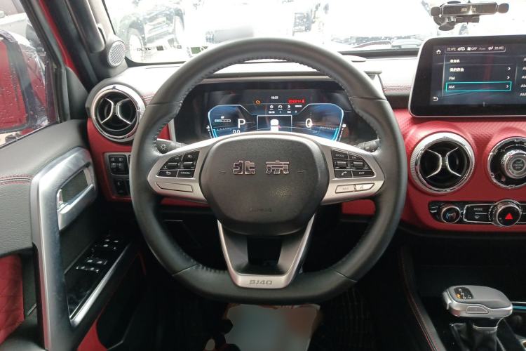 Used BAIC Off-Road BJ40 2021 2.0D Automatic Four-Wheel Drive Blade Hero Edition Adventurer Type Steering Wheel