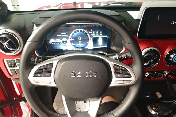 Used BAIC Off-Road BJ40 2021 2.0D Automatic Four-Wheel Drive Blade Hero Edition Adventurer Type Steering Wheel