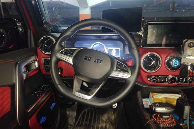 Used BAIC Off-Road BJ40 2021 2.0D Automatic Four-Wheel Drive Blade Hero Edition Adventurer Type Steering Wheel