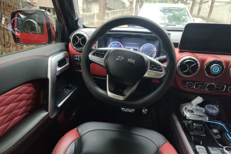 Used BAIC Off-Road BJ40 2021 2.0D Automatic Four-Wheel Drive Blade Hero Edition Adventurer Type Steering Wheel