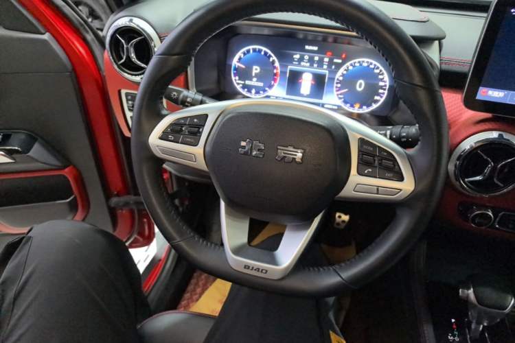 Used BAIC Off-Road BJ40 2021 2.3T Automatic Four-Wheel Drive Blade Hero Edition Supreme Version Steering Wheel