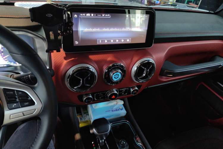 Used BAIC Off-Road BJ40 2021 2.3T Automatic Four-Wheel Drive Blade Hero Edition Supreme Version Audio And AC Panel