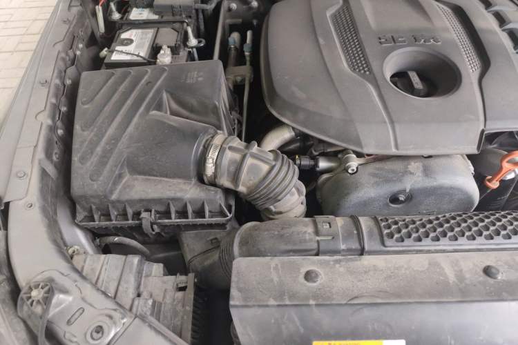 Used BAIC Off-Road BJ40 2021 2.0T Automatic Four-Wheel Drive Ring the Tower Champion Edition Engine Bay Right
