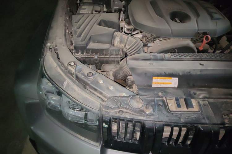 Used BAIC Off-Road BJ40 2021 2.0T Automatic Four-Wheel Drive Ring the Tower Champion Edition Engine Bay Right