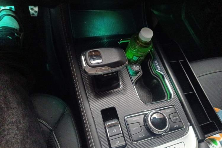 Used BAIC Off-Road BJ40 2021 2.0T Automatic Four-Wheel Drive Ring the Tower Champion Edition Gear Lever