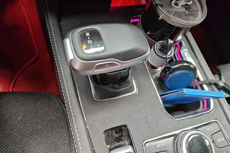 Used BAIC Off-Road BJ40 2021 2.0T Automatic Four-Wheel Drive Ring the Tower Champion Edition Gear Lever