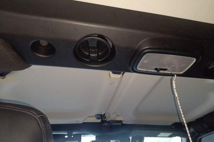 Used BAIC Off-Road BJ40 2021 2.0T Automatic Four-Wheel Drive Ring the Tower Champion Edition Headliner