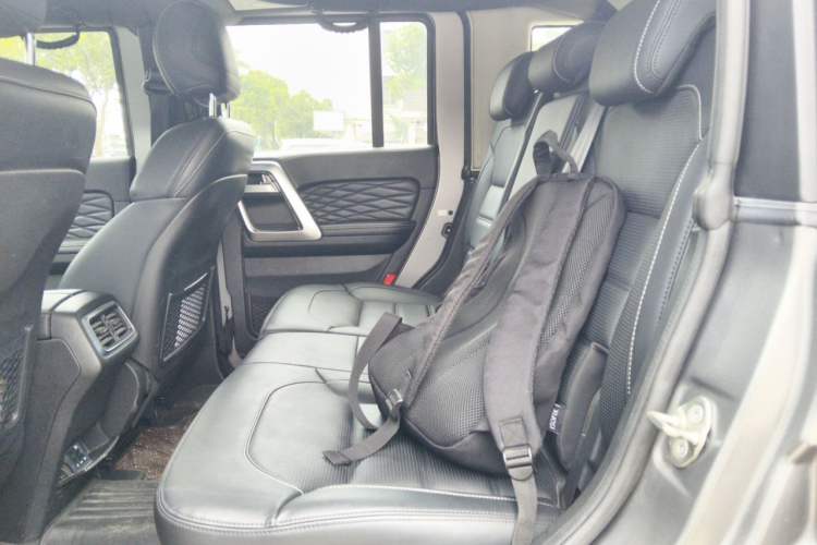 Used BAIC Off-Road BJ40 2021 2.0T Automatic Four-Wheel Drive Ring the Tower Champion Edition Interior 4