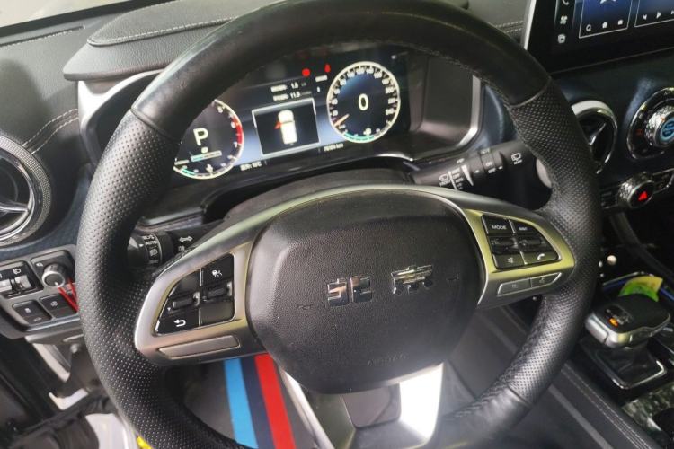 Used BAIC Off-Road BJ40 2021 2.0T Automatic Four-Wheel Drive Ring the Tower Champion Edition Steering Wheel