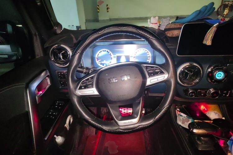 Used BAIC Off-Road BJ40 2021 2.0T Automatic Four-Wheel Drive Ring the Tower Champion Edition Steering Wheel