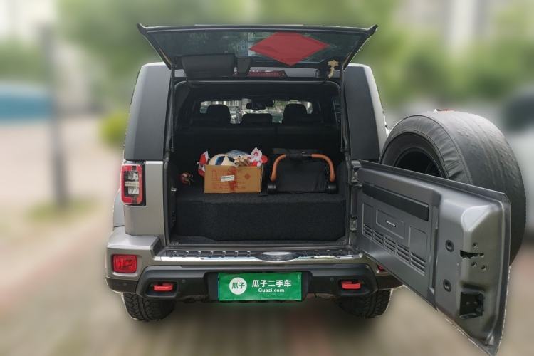 Used BAIC Off-Road BJ40 2021 2.0T Automatic Four-Wheel Drive Ring the Tower Champion Edition Trunk