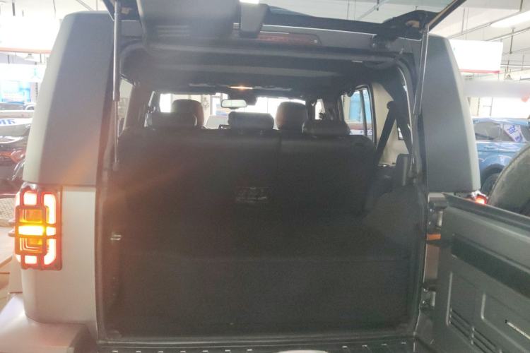 Used BAIC Off-Road BJ40 2021 2.0T Automatic Four-Wheel Drive Ring the Tower Champion Edition Trunk
