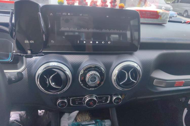 Used BAIC Off-Road BJ40 2021 2.3T Automatic Four-Wheel Drive Blade Hero Edition Supreme Version Audio And AC Panel