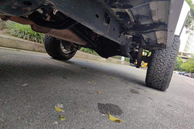 Used BAIC Off-Road BJ40 2021 2.0D Automatic Four-Wheel Drive Blade Hero Edition Pioneer Model Chassis Front Left
