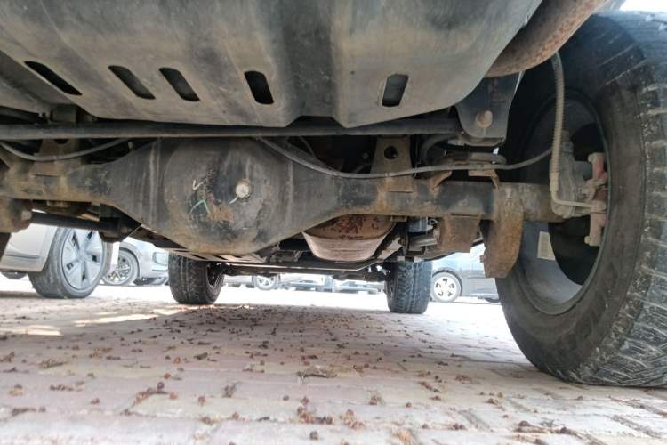 Used BAIC Off-Road BJ40 2021 2.0D Automatic Four-Wheel Drive Blade Hero Edition Adventurer Model (with Front and Rear Electronic Locks) Chassis Rear