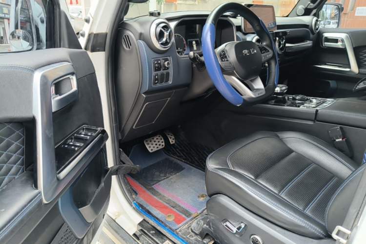 Used BAIC Off-Road BJ40 2021 2.0D Automatic Four-Wheel Drive Blade Hero Edition Adventurer Type Driver Seat