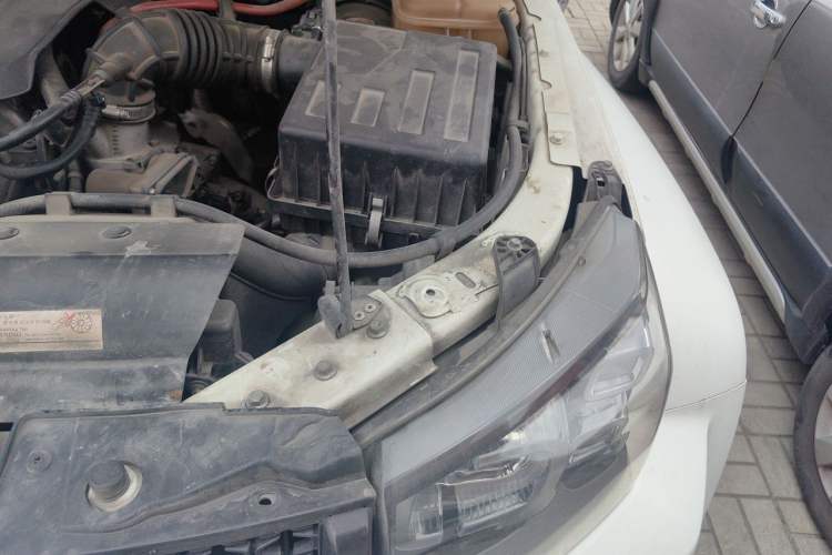 Used BAIC Off-Road BJ40 2021 2.3T Automatic Four-Wheel Drive Blade Hero Edition Supreme Version Engine Bay Left