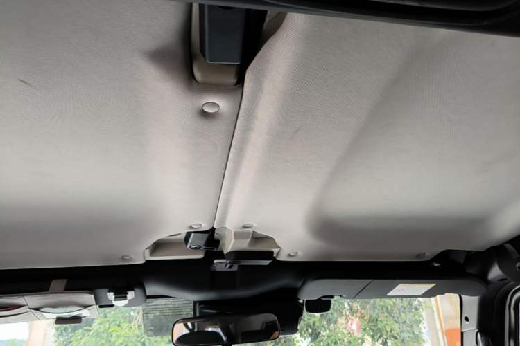 Used BAIC Off-Road BJ40 2021 2.0D Automatic Four-Wheel Drive Blade Hero Edition Adventurer Type Headliner