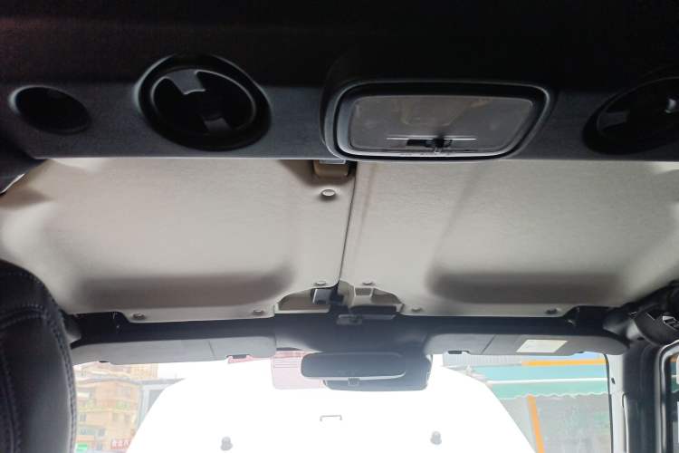 Used BAIC Off-Road BJ40 2021 2.0D Automatic Four-Wheel Drive Blade Hero Edition Adventurer Type Headliner