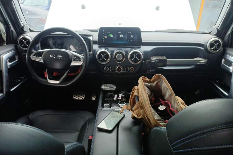 Used BAIC Off-Road BJ40 2021 2.0D Automatic Four-Wheel Drive Blade Hero Edition Adventurer Type Interior 2