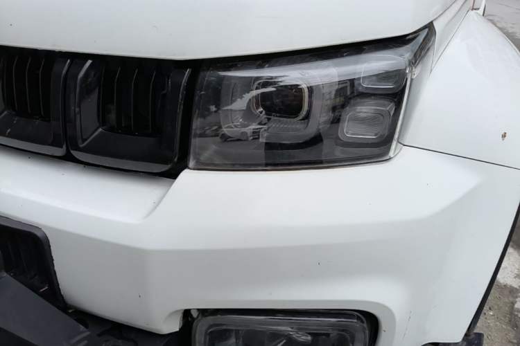 Used BAIC Off-Road BJ40 2021 2.0D Automatic Four-Wheel Drive Blade Hero Edition Adventurer Type Left Front Headlight