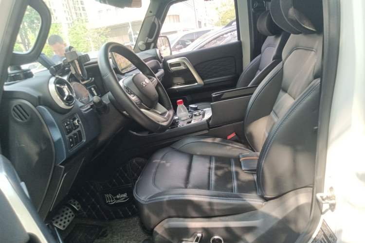 Used BAIC Off-Road BJ40 2021 2.0D Automatic Four-Wheel Drive Blade Hero Edition Adventurer Model (with Front and Rear Electronic Locks) Left Front Seat