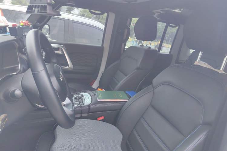 Used BAIC Off-Road BJ40 2021 2.3T Automatic Four-Wheel Drive Blade Hero Edition Supreme Version Left Front Seat