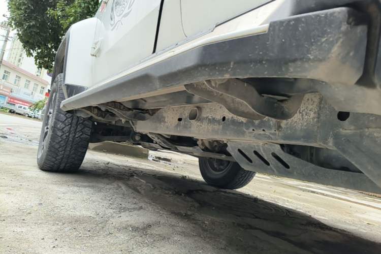 Used BAIC Off-Road BJ40 2021 2.0D Automatic Four-Wheel Drive Blade Hero Edition Adventurer Type Left Side Sill