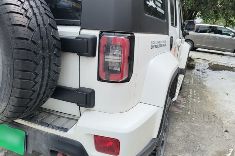Used BAIC Off-Road BJ40 2021 2.0D Automatic Four-Wheel Drive Blade Hero Edition Adventurer Type Right Rear Taillight