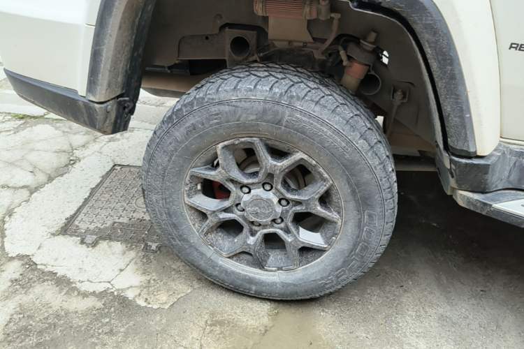 Used BAIC Off-Road BJ40 2021 2.0D Automatic Four-Wheel Drive Blade Hero Edition Adventurer Type Right Rear Wheel Hub