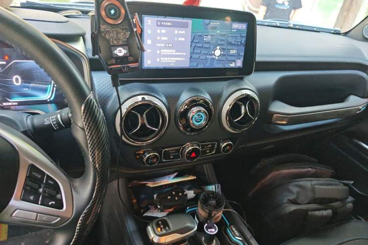 Used BAIC Off-Road BJ40 2022 2.0T Automatic Four-Wheel Drive Ring of the Tower Champion Edition Audio And AC Panel