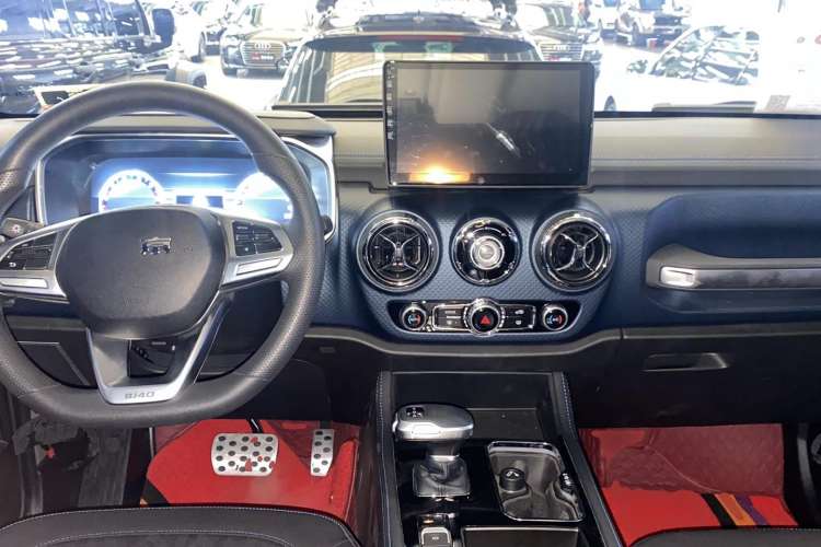 Used BAIC Off-Road BJ40 2022 2.0T Automatic Four-Wheel Drive Business Edition Center Console
