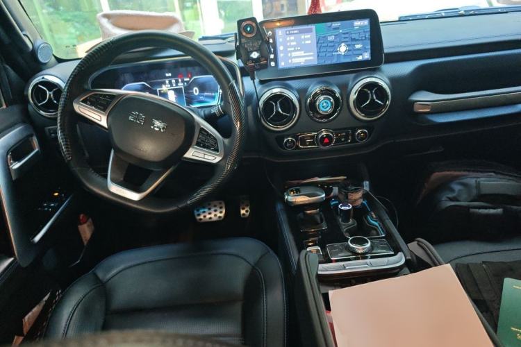Used BAIC Off-Road BJ40 2022 2.0T Automatic Four-Wheel Drive Ring of the Tower Champion Edition Center Console