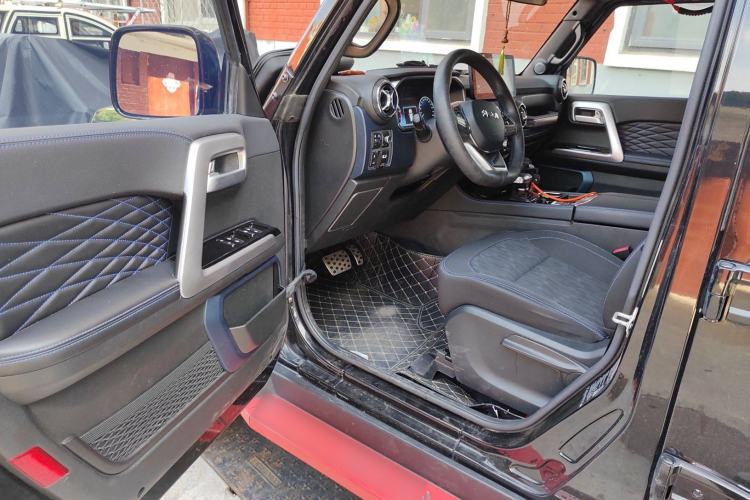 Used BAIC Off-Road BJ40 2022 2.0T Automatic Four-Wheel Drive Business Edition Driver Seat