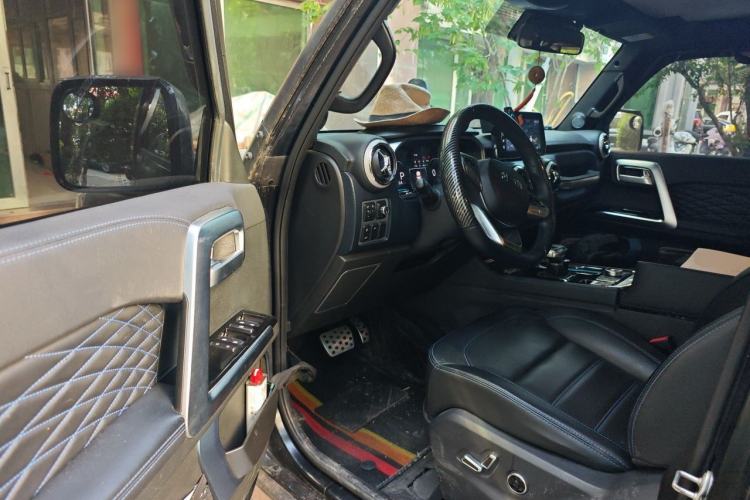 Used BAIC Off-Road BJ40 2022 2.0T Automatic Four-Wheel Drive Ring of the Tower Champion Edition Driver Seat