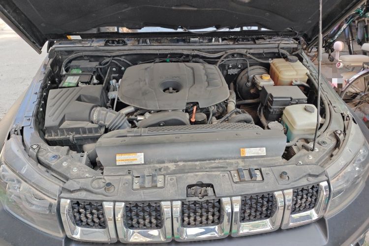 Used BAIC Off-Road BJ40  Engine Bay