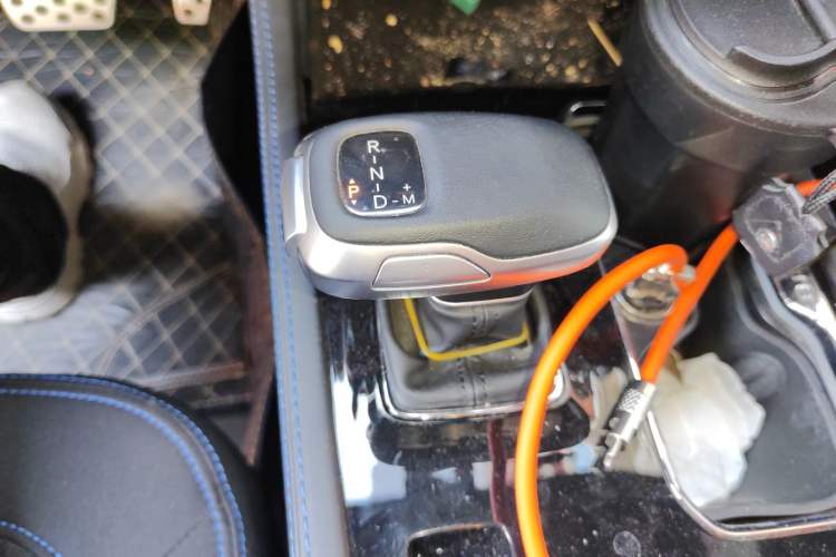 Used BAIC Off-Road BJ40 2022 2.0T Automatic Four-Wheel Drive Business Edition Gear Lever