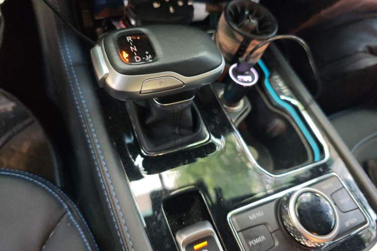 Used BAIC Off-Road BJ40 2022 2.0T Automatic Four-Wheel Drive Ring of the Tower Champion Edition Gear Lever