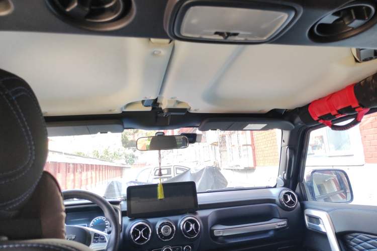 Used BAIC Off-Road BJ40 2022 2.0T Automatic Four-Wheel Drive Business Edition Headliner