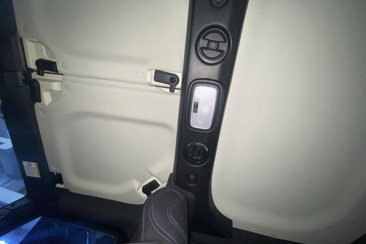 Used BAIC Off-Road BJ40 2022 2.0T Automatic Four-Wheel Drive Business Edition Headliner