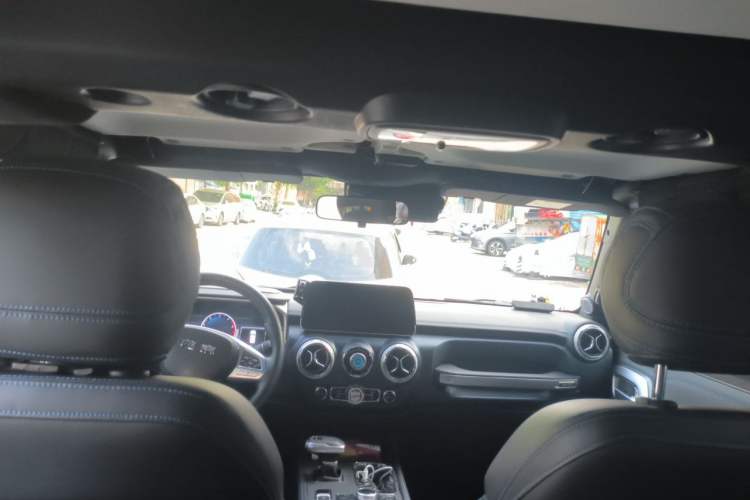 Used BAIC Off-Road BJ40 2022 2.0T Automatic Four-Wheel Drive Ring of the Tower Champion Edition Headliner