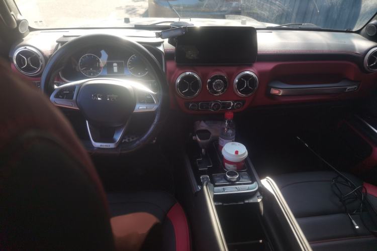 Used BAIC Off-Road BJ40 2022 2.3T Automatic All-Wheel Drive Excellence Edition Interior 2